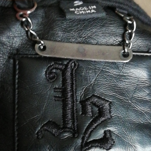 Jacket - Picture 4 of 4